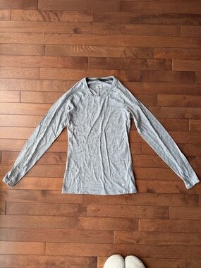 Light Gray Long Sleeve Crew Neck Base Layer